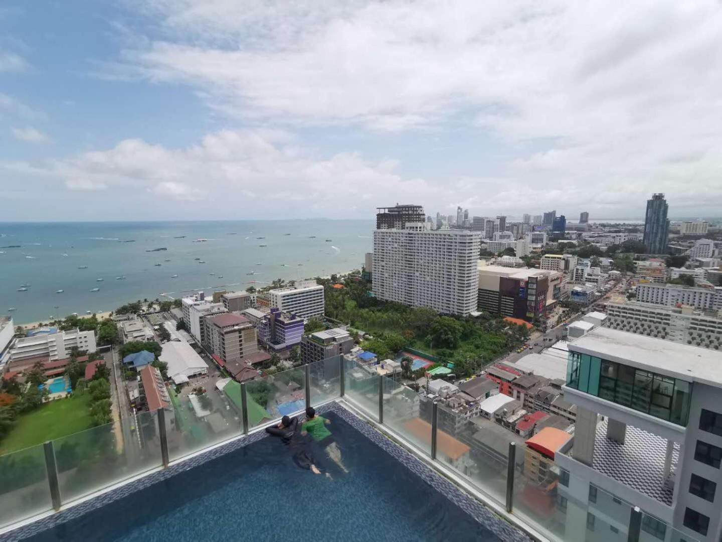 The Base Central Pattaya By Adam Eksteriør billede
